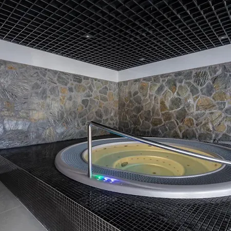 شقة Park C5-z Dostepem Do Basenu, Sauny, Jacuzzi, Silowni *