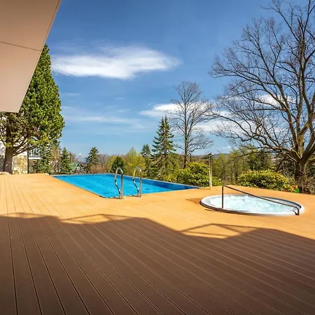 Park C5-z Dostepem Do Basenu, Sauny, Jacuzzi, Silowni * شكلارسكا بوريبا